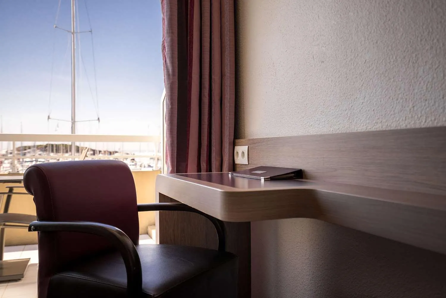 Best Western Plus La Marina Saint-Raphaël Ξενοδοχείο