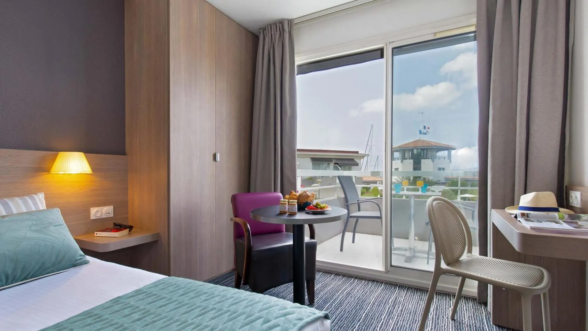 **** Hotel Best Western Plus La Marina Saint-Raphaël Frankrijk