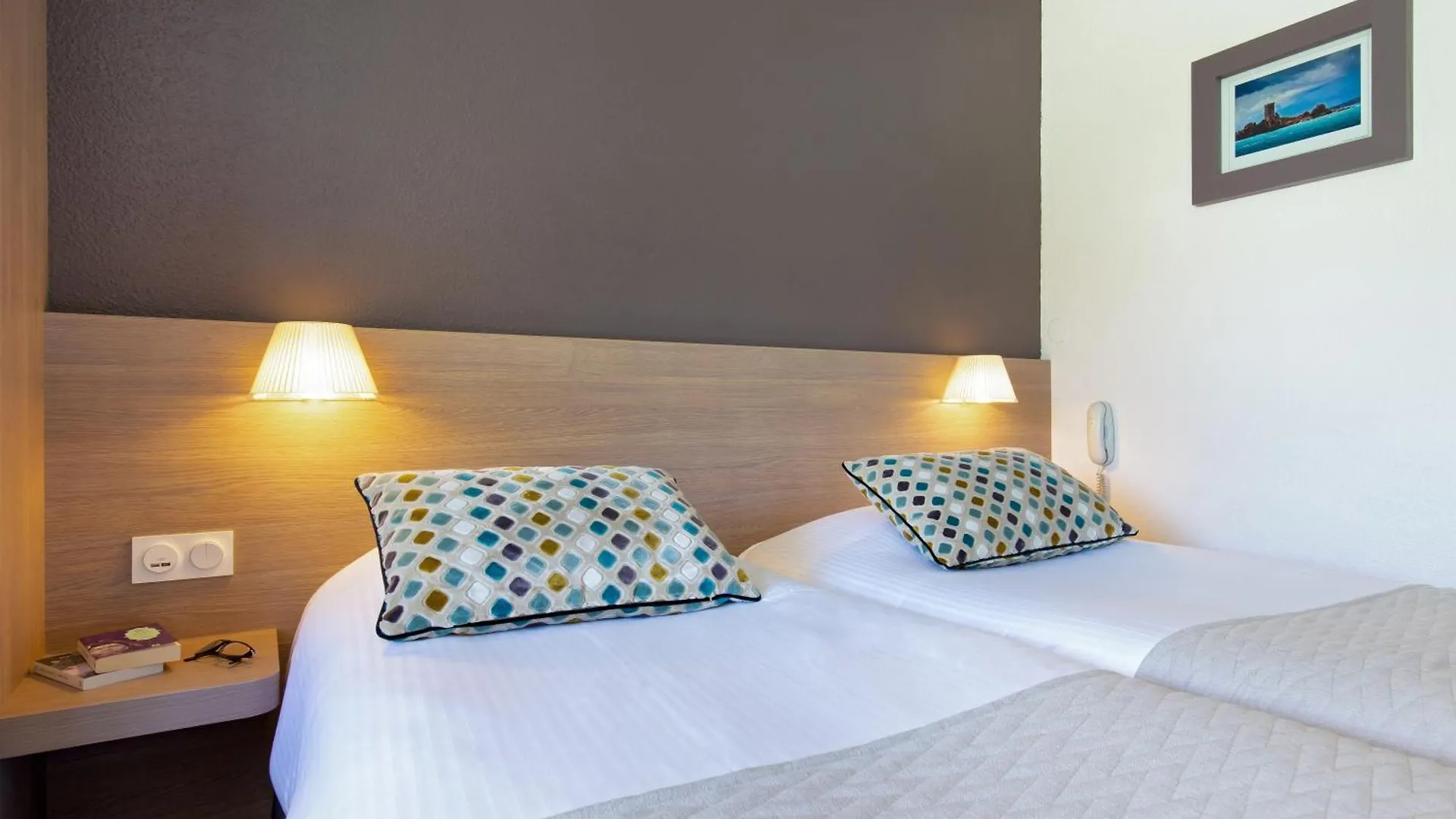 Best Western Plus La Marina Saint-Raphaël Hotel