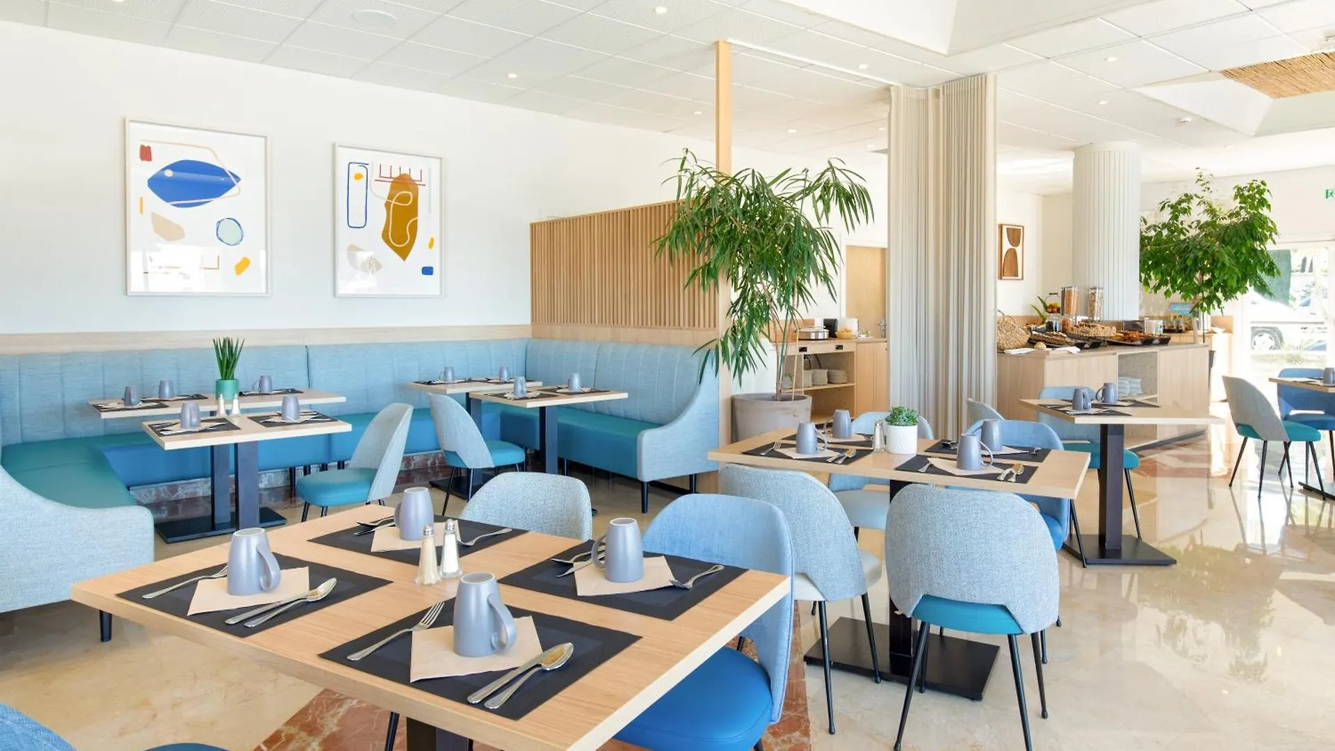 Best Western Plus La Marina Saint-Raphaël Hotel