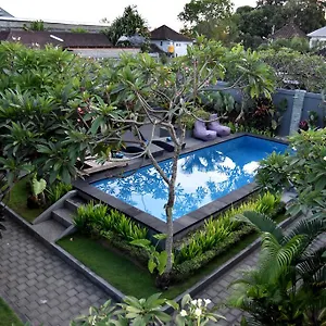 La House Lägenhetshotell Seminyak
