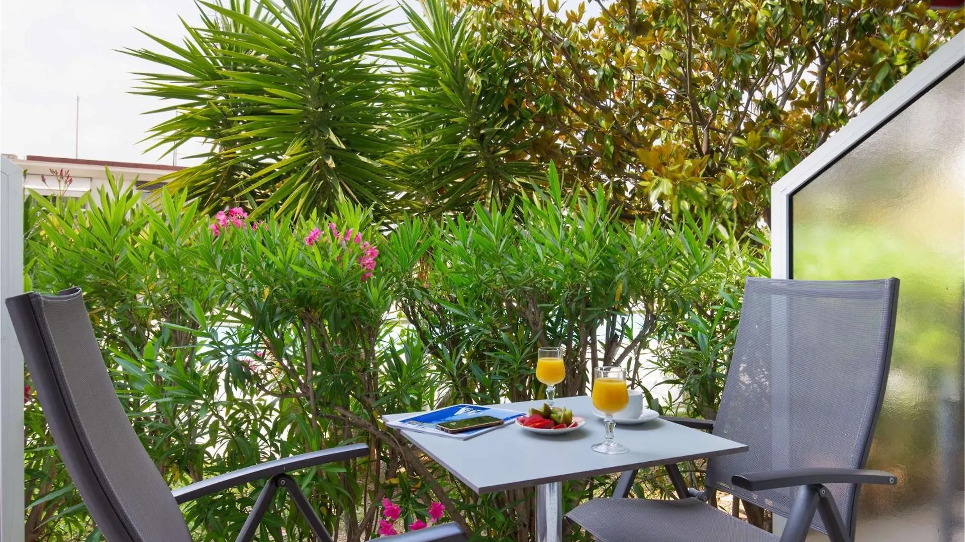 Best Western Plus La Marina Saint-Raphael  Hotel Saint-Raphael (Var)