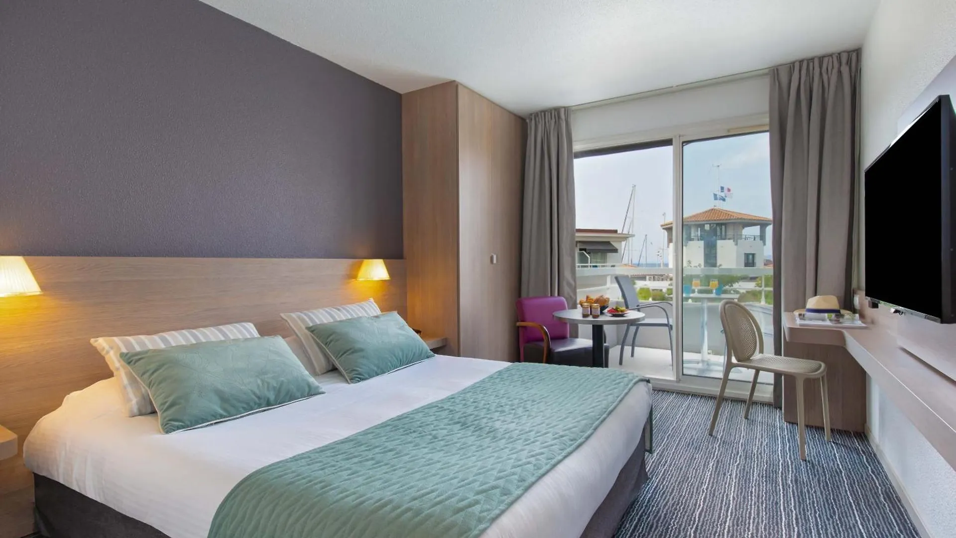 Hotel Best Western Plus La Marina Saint-Raphael