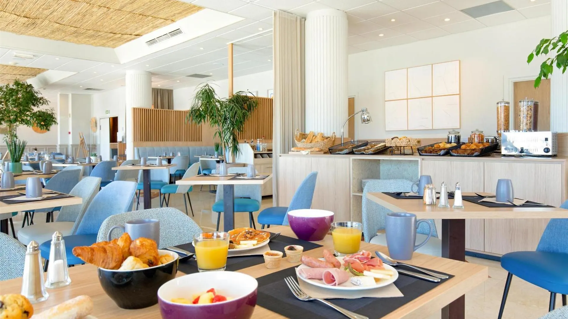 Best Western Plus La Marina contacts